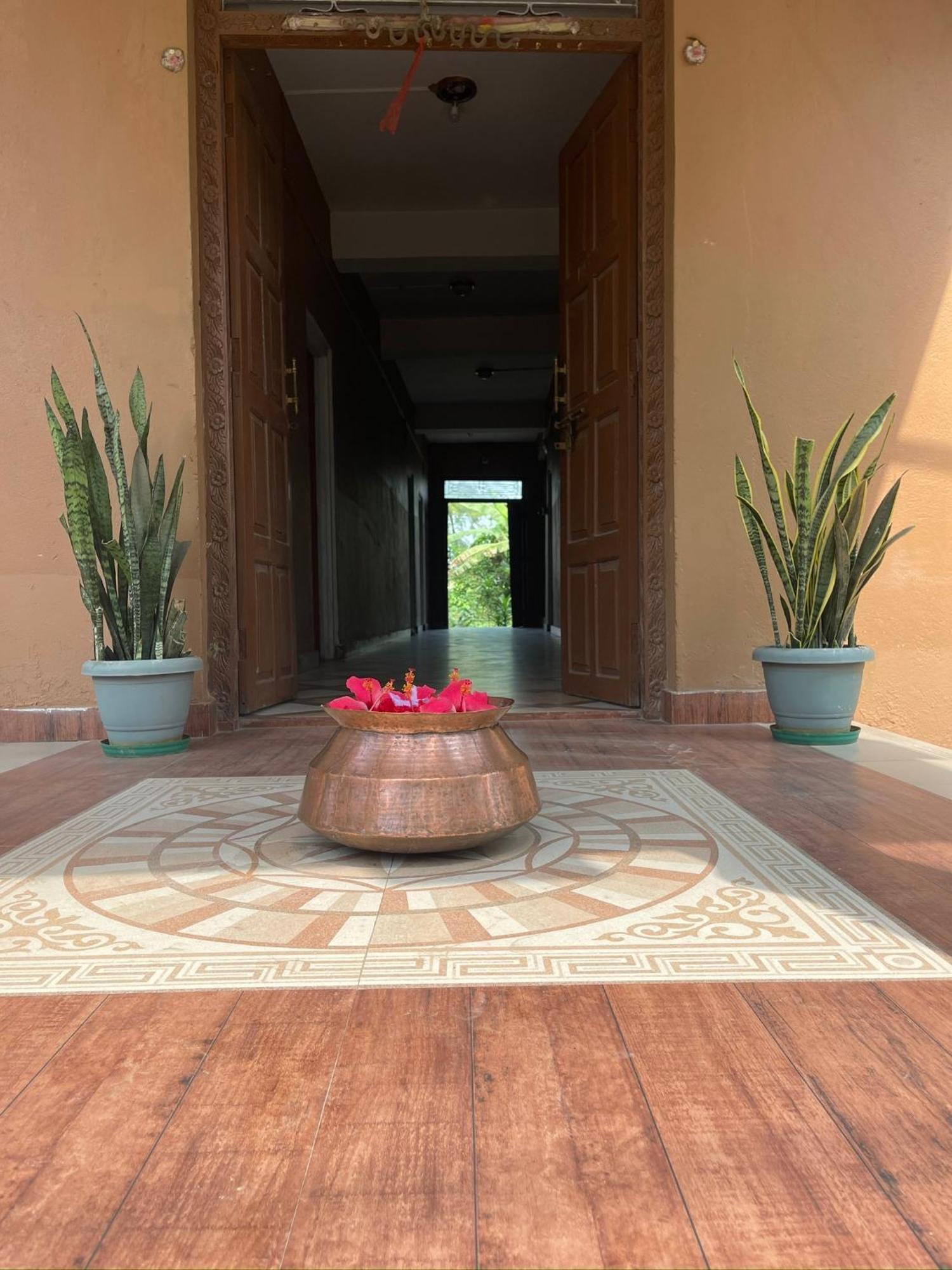 Tara Guesthouse - Sauraha,Chitwan Dış mekan fotoğraf