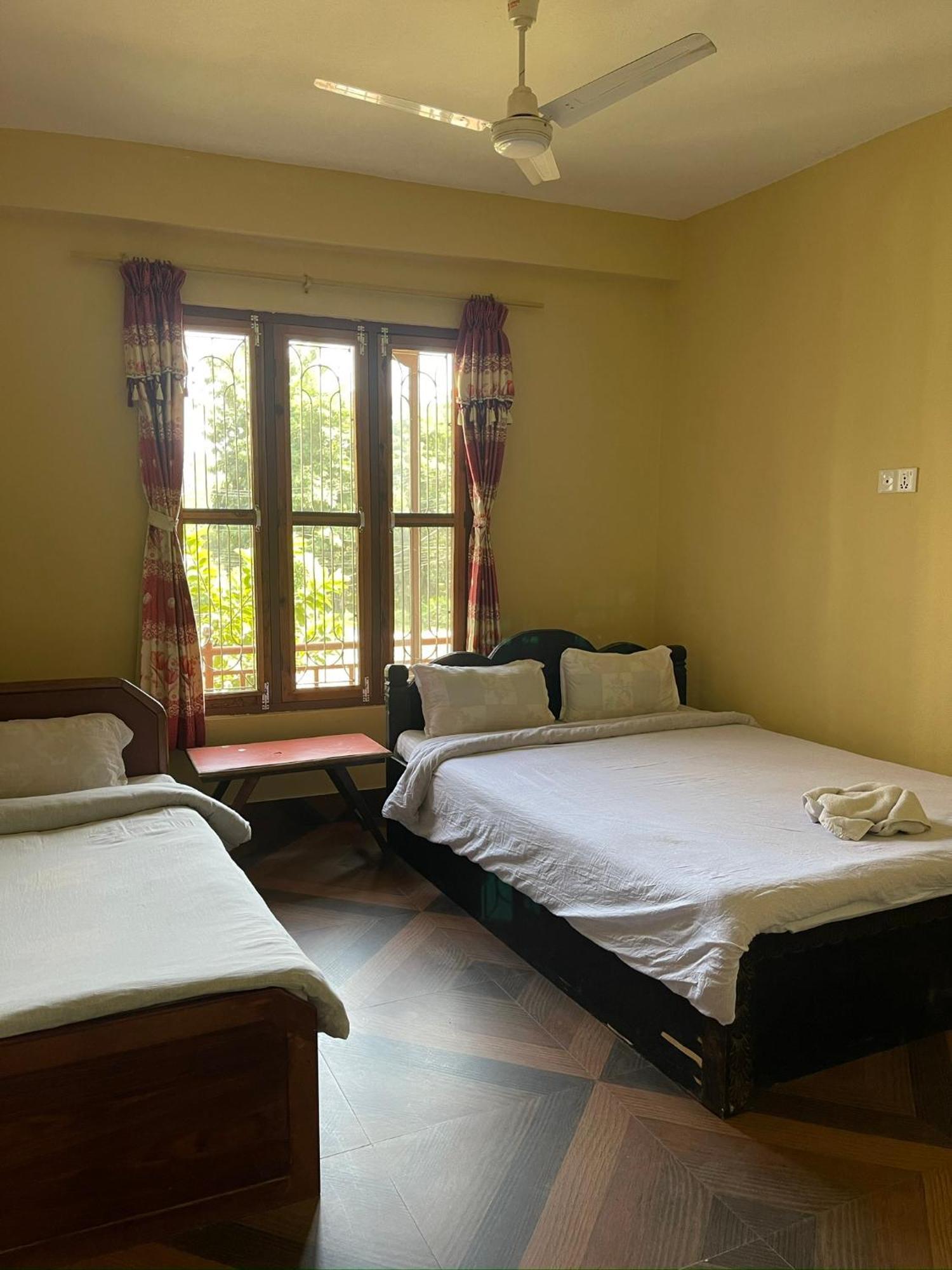 Tara Guesthouse - Sauraha,Chitwan Dış mekan fotoğraf