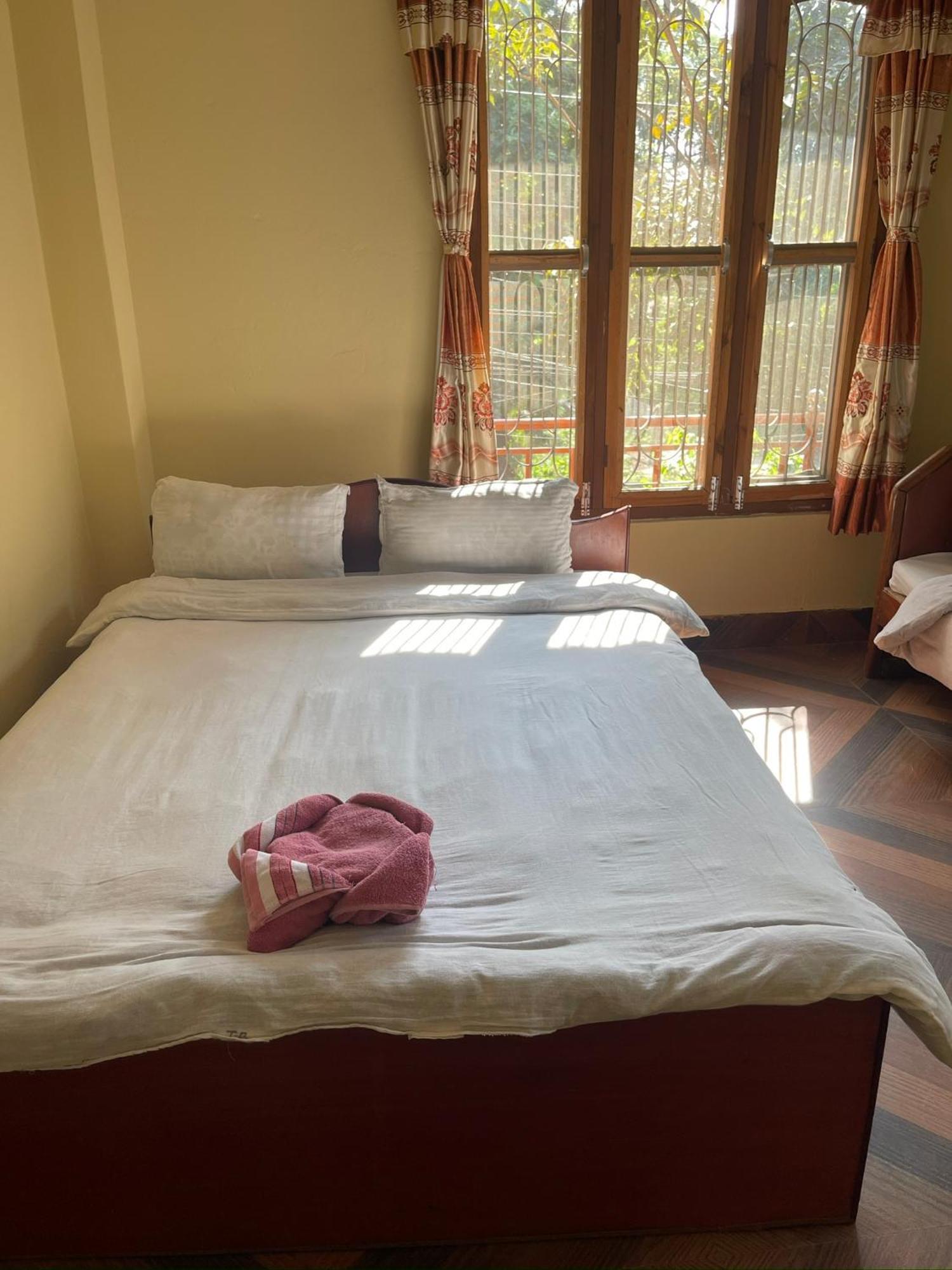 Tara Guesthouse - Sauraha,Chitwan Dış mekan fotoğraf