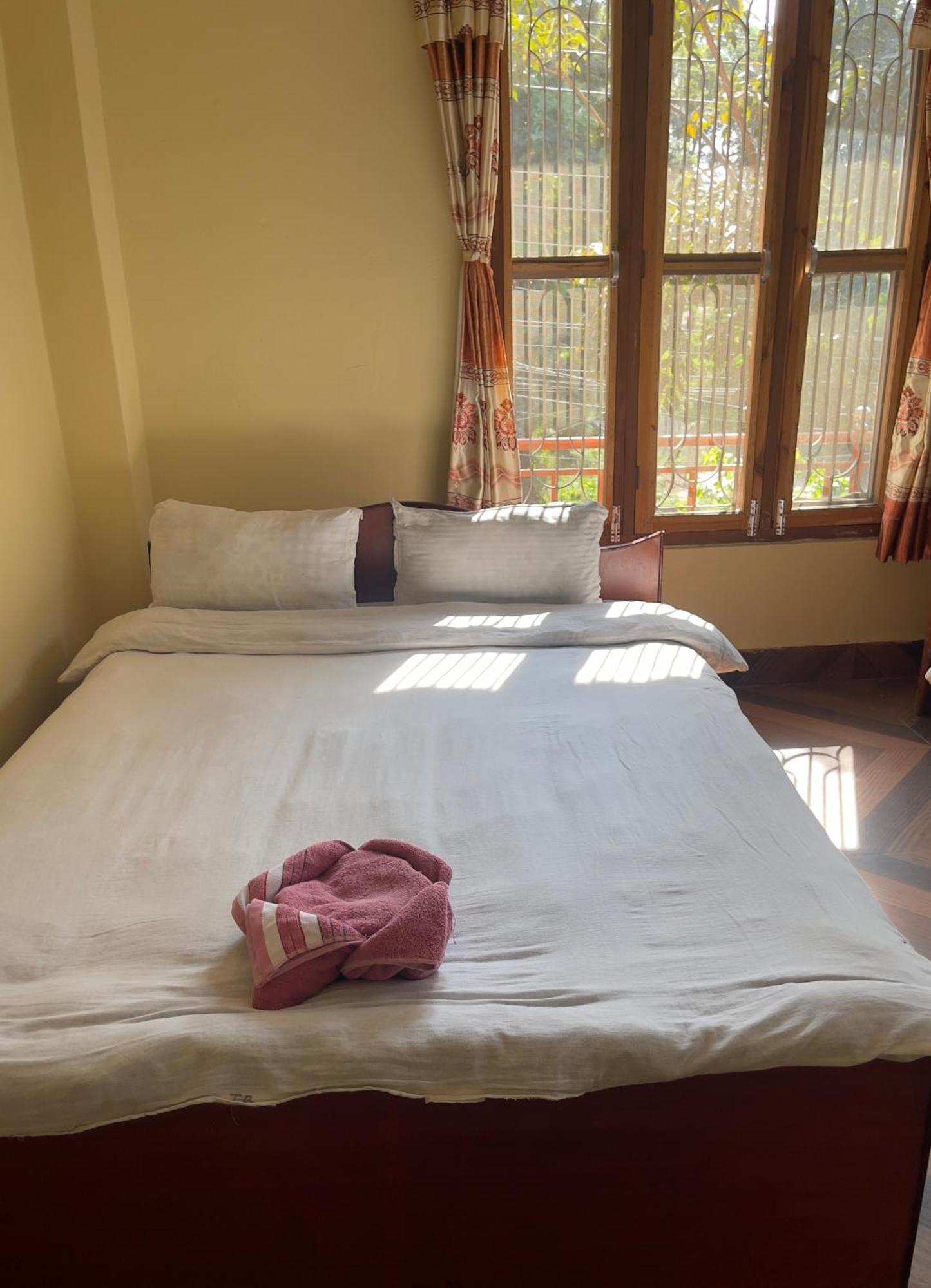 Tara Guesthouse - Sauraha,Chitwan Dış mekan fotoğraf